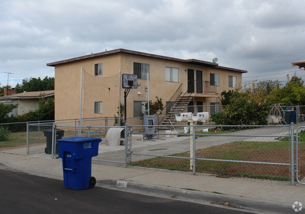 Primary Photo - 418 Zenith St