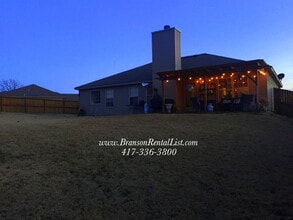 Building Photo - 230 Prairie Dr