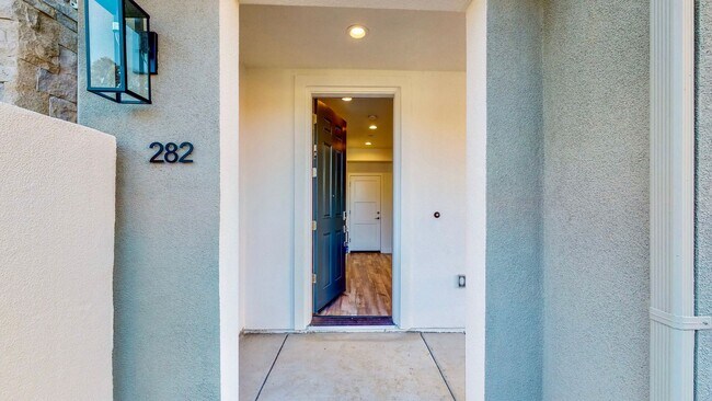 Foto del edificio - 282 Gambrel Cir