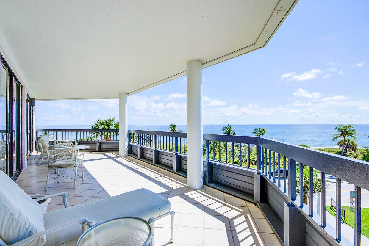 Primary Photo - 120 S Ocean Blvd