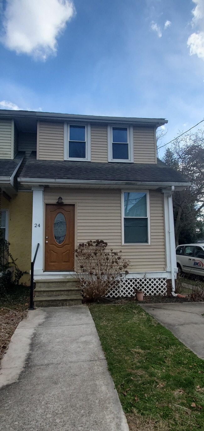 Building Photo - 24 W Champlain Ave