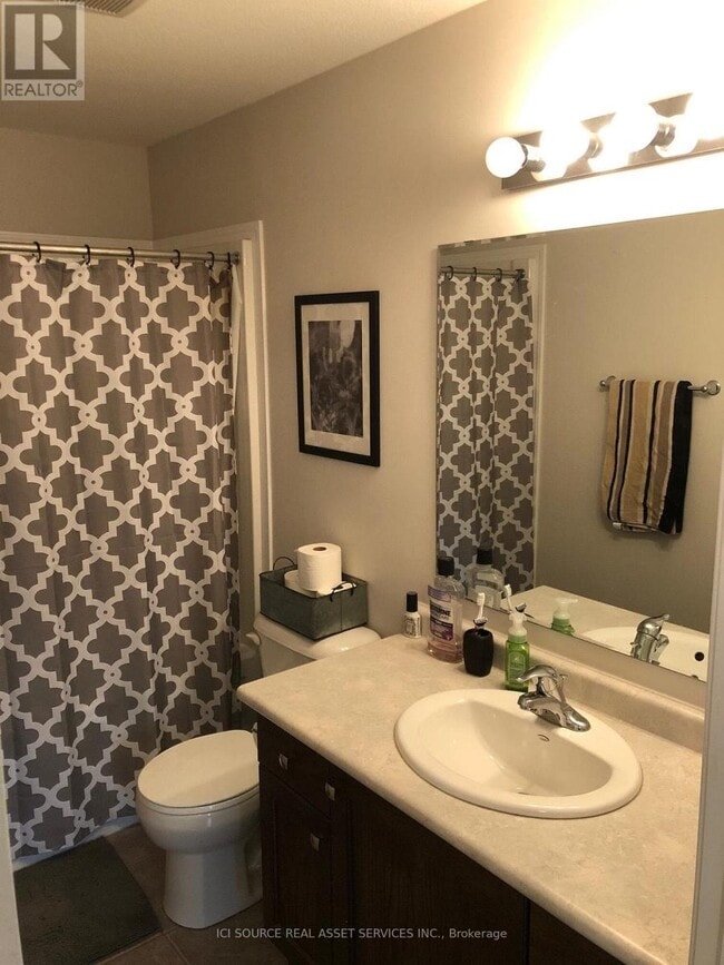 Building Photo - 1989 Ottawa Street S