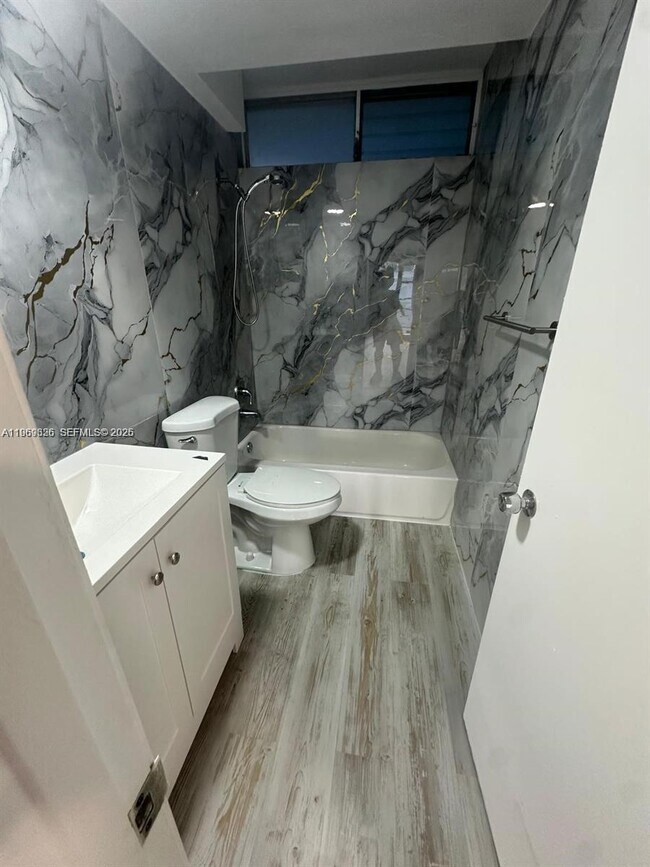 Foto del edificio - 1400 Pennsylvania Ave