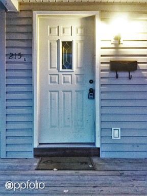 Foto del edificio - 215 Taylor Ave