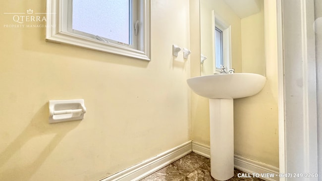 Building Photo - 202 Eaglecrest St