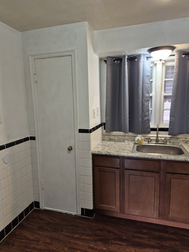 Foto del edificio - 8835 Murvale Dr