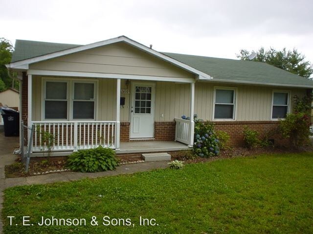 Building Photo - 3 br, 1.5 bath House - 1410 Pleasant Street