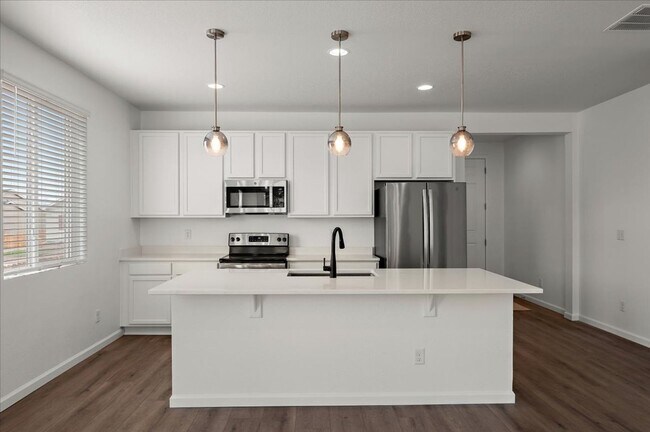 Foto del edificio - Like new home available now!