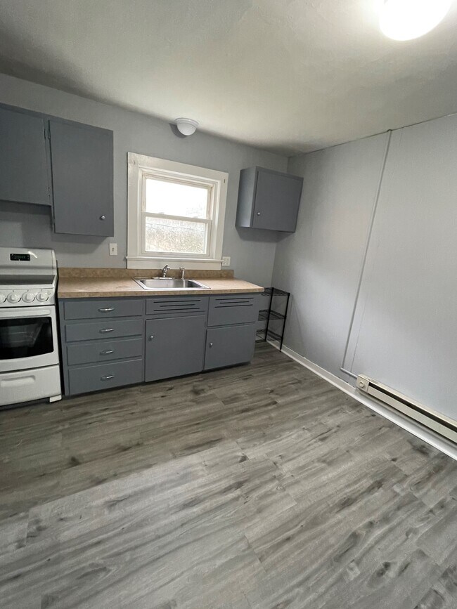 Foto del edificio - 651 Seven Bridge Rd