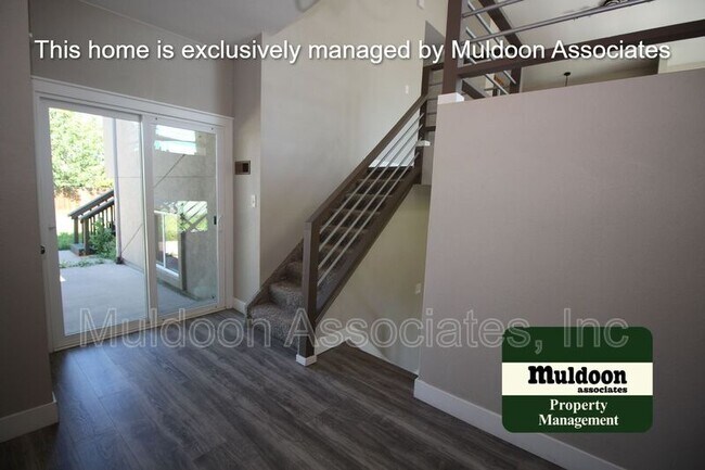 Foto del edificio - 6708 Fredrick Dr