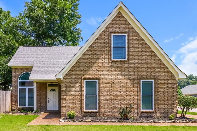 Building Photo - 15 Cypress Grove Cove