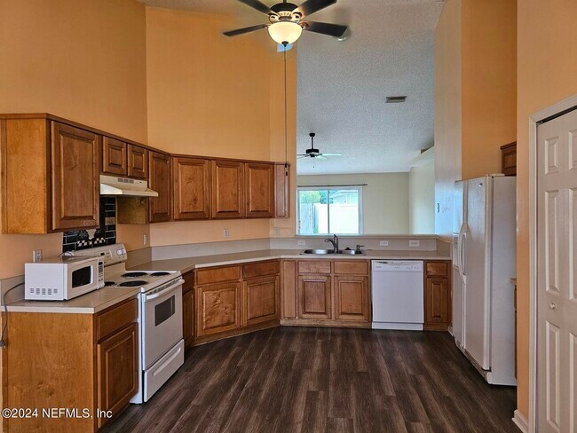 Building Photo - 1276 Winding Brook Court