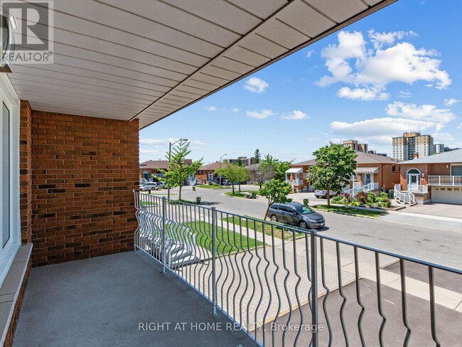 Building Photo - 33 Arthur Griffith Dr