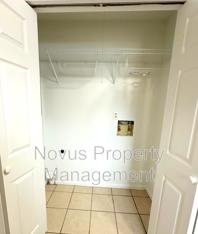 Building Photo - 104 Wrenwood Ln