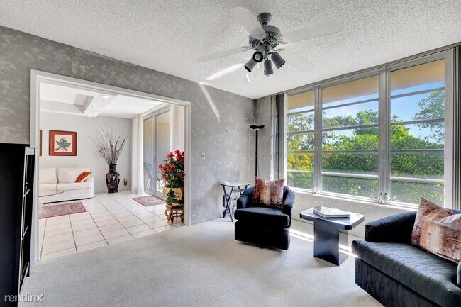 Foto del edificio - 3 br, 2 bath House - 3850 Oaks Clubhouse D...