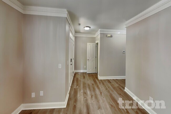 Foto del edificio - 13528 Swinton Rd