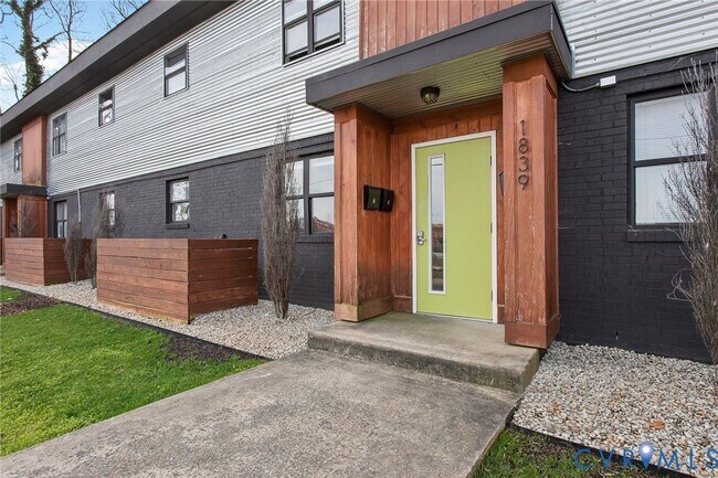 Foto del edificio - 1837 Grayland Ave