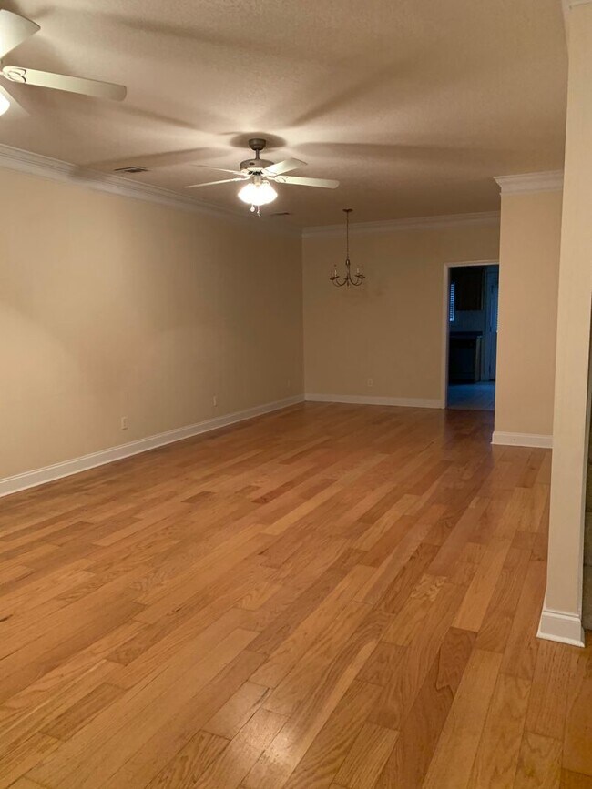 Foto del edificio - 3 Bedroom 2 1/2 Bath Townhome