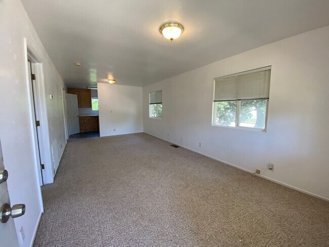 Foto del edificio - 2918 El Noble Ave