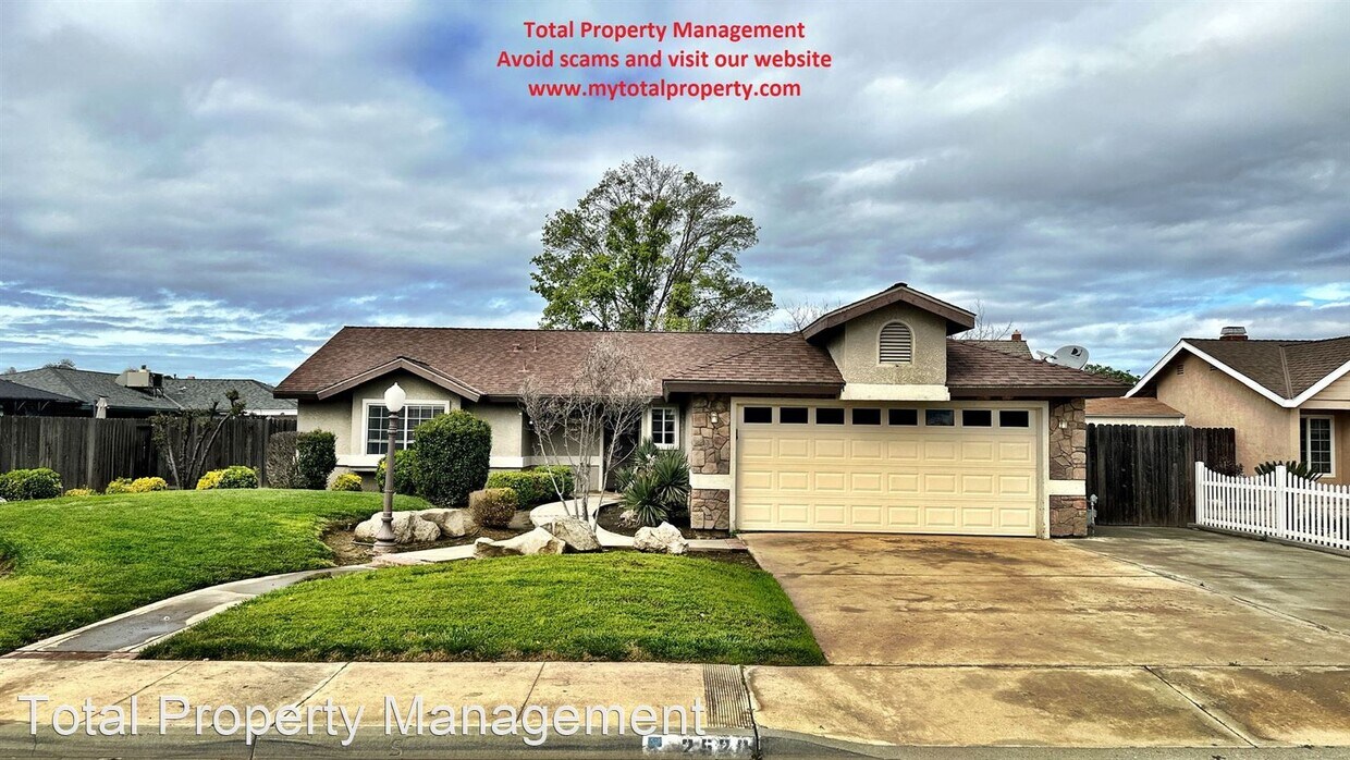 3 br, 2 bath House 2526 N Douty St. House for Rent in Hanford, CA