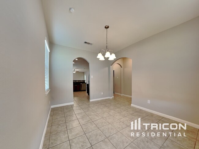 Foto del edificio - 1020 Heritage Timbers Dr