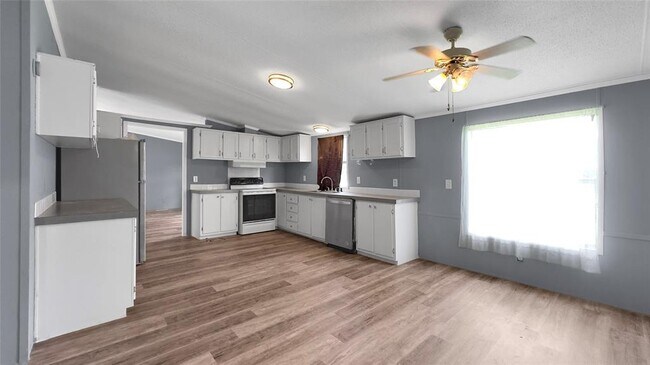 Building Photo - 21608 County Road 3748