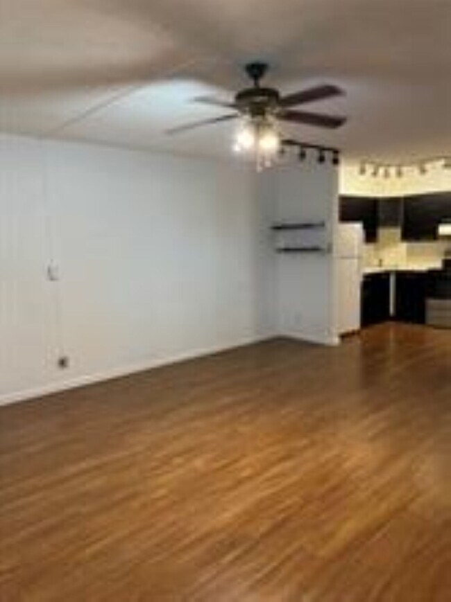 Foto del edificio - 6200 NE 22nd Way