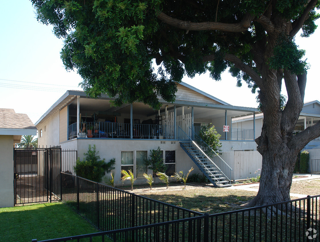 Building Photo - 1300 Azalea St