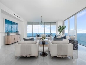 Building Photo - 18501 Collins Ave
