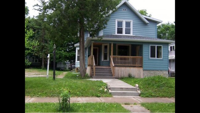 Foto del edificio - 1667 Doty St