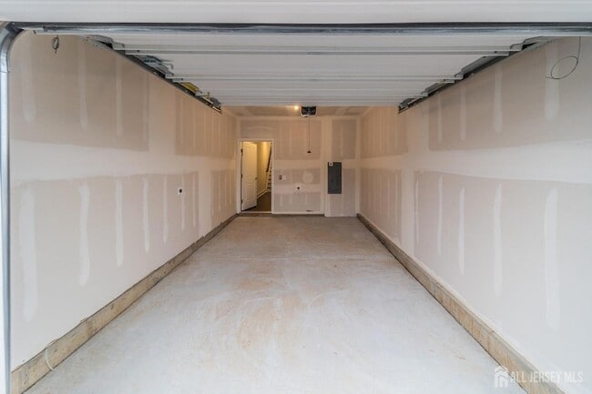 Building Photo - 135 Stoutsburg Blvd