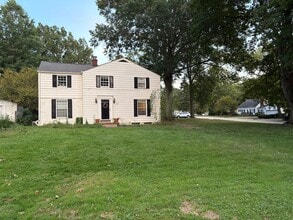 Building Photo - 171 Goodhue Dr