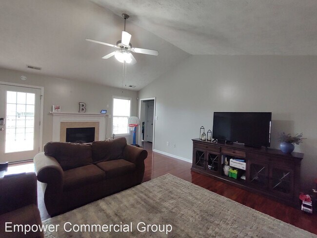 Building Photo - 3 br, 2.5 bath House - 5223 Woodpecker Drive