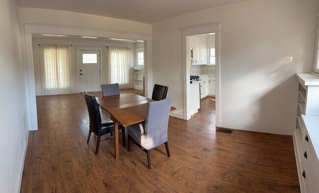 Foto del edificio - 3862 McKenzie St