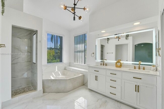 Foto del edificio - 10730 NW 56th Ct