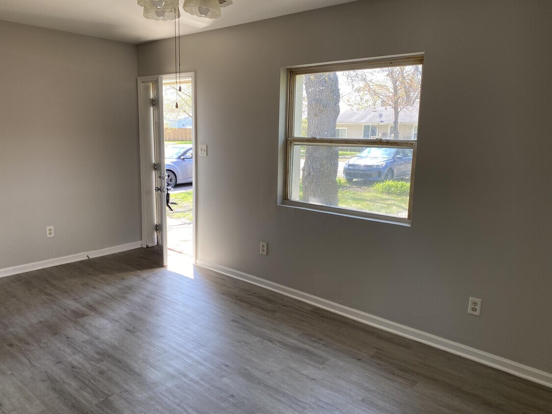 Foto principal - 2753 Henry St