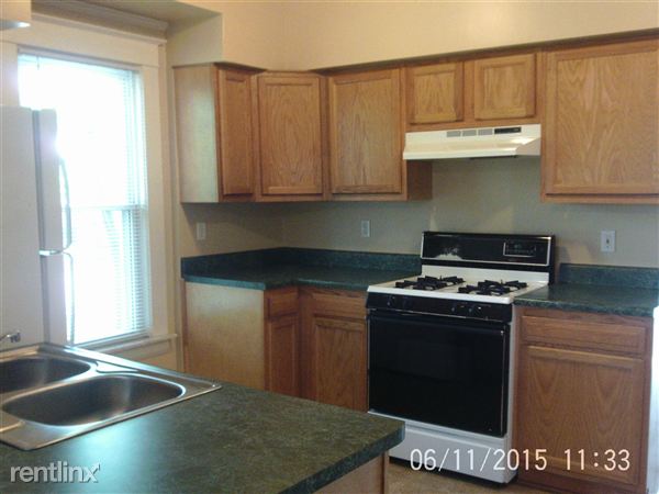 Primary Photo - 3121 Fenner St