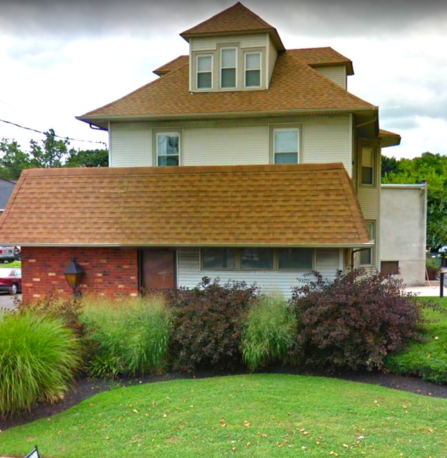 Building Photo - 25 S White Horse Pike