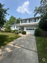 Building Photo - 161 Copiague Pl