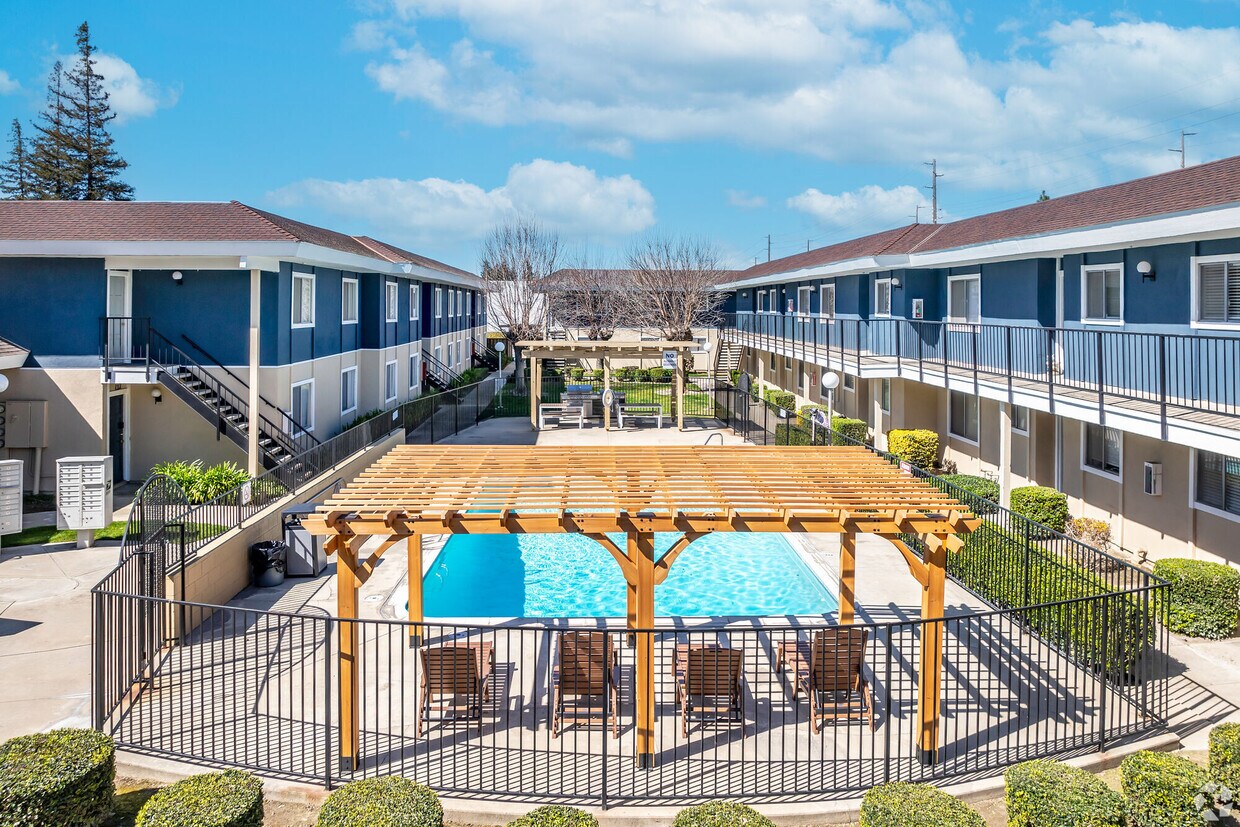 Stratford Villas Apartments Apartments in Stockton, CA