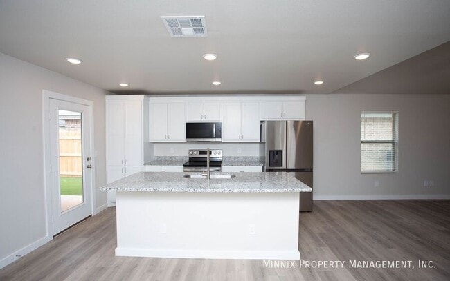 Foto del edificio - 310 E 77th St