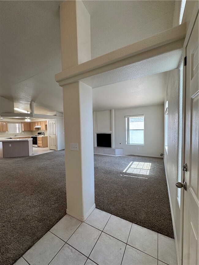 Building Photo - 3434 Mineral Park Dr
