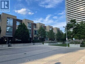Building Photo - 25-TH25 Singer Ct