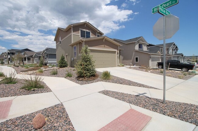 Foto del edificio - Amazing 4bdrm home in Forest Lakes
