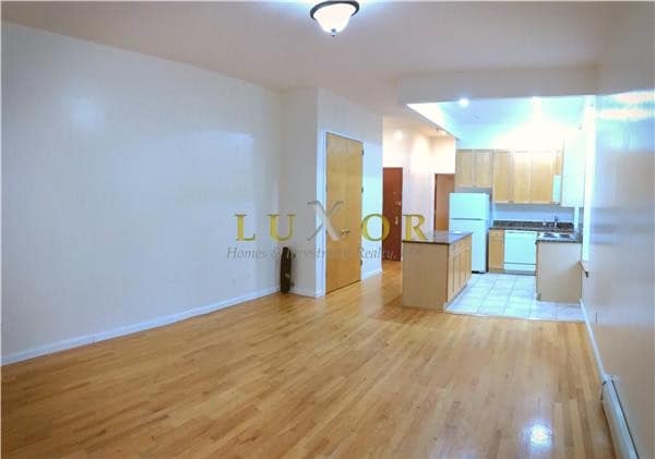 Building Photo - 61 W 86th St