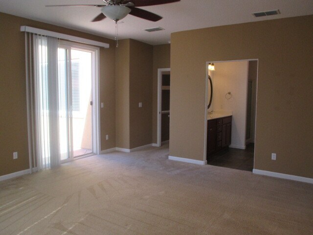 Foto del edificio - 5324 Gold Creek Cir