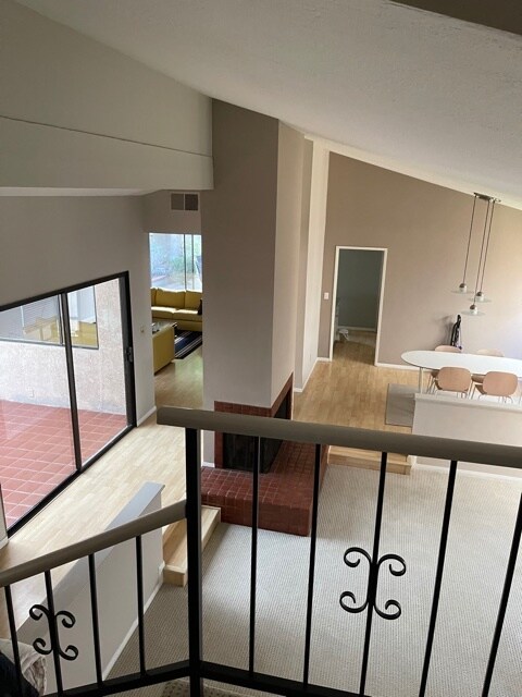 Foto del edificio - 1204 Elm Ave