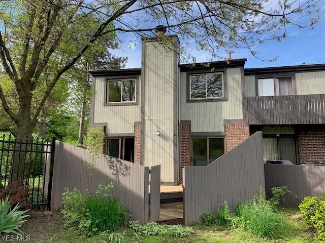 Building Photo - 192 St Clair Dr