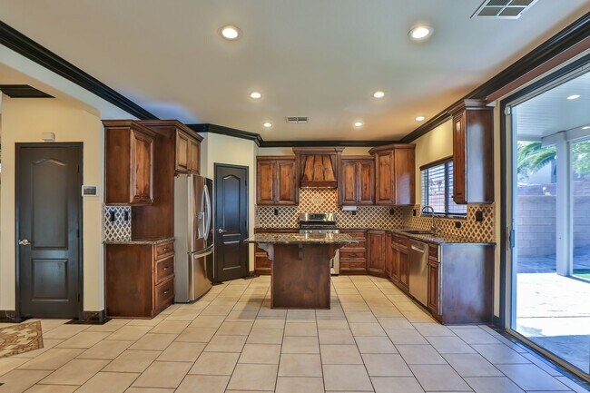 Building Photo - 235 Calvino Ave