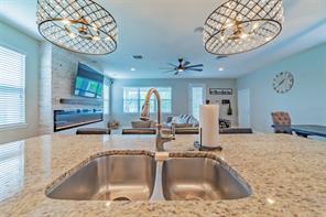 Building Photo - 5027 Autumn Ridge Dr